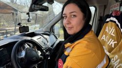 Ambulans Şoförü Hilal Her Gün Yeni Hayatlara Dokunuyor