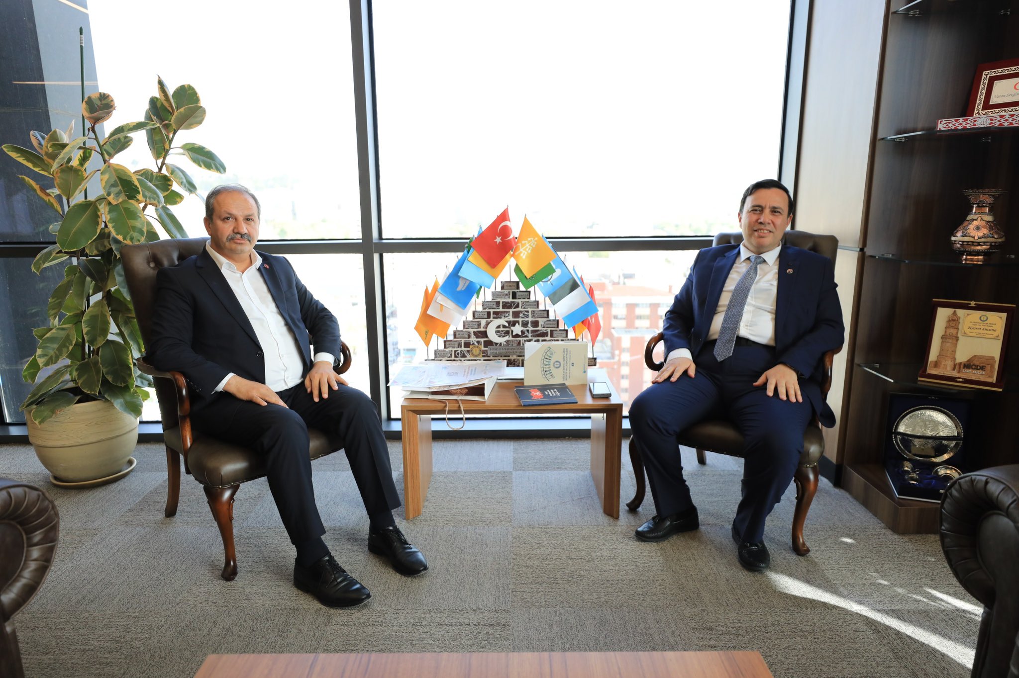 Genel Başkan Doğan’ın tarihi çağrısı karşılık buldu! Genel Merkezde kritik görüşme
