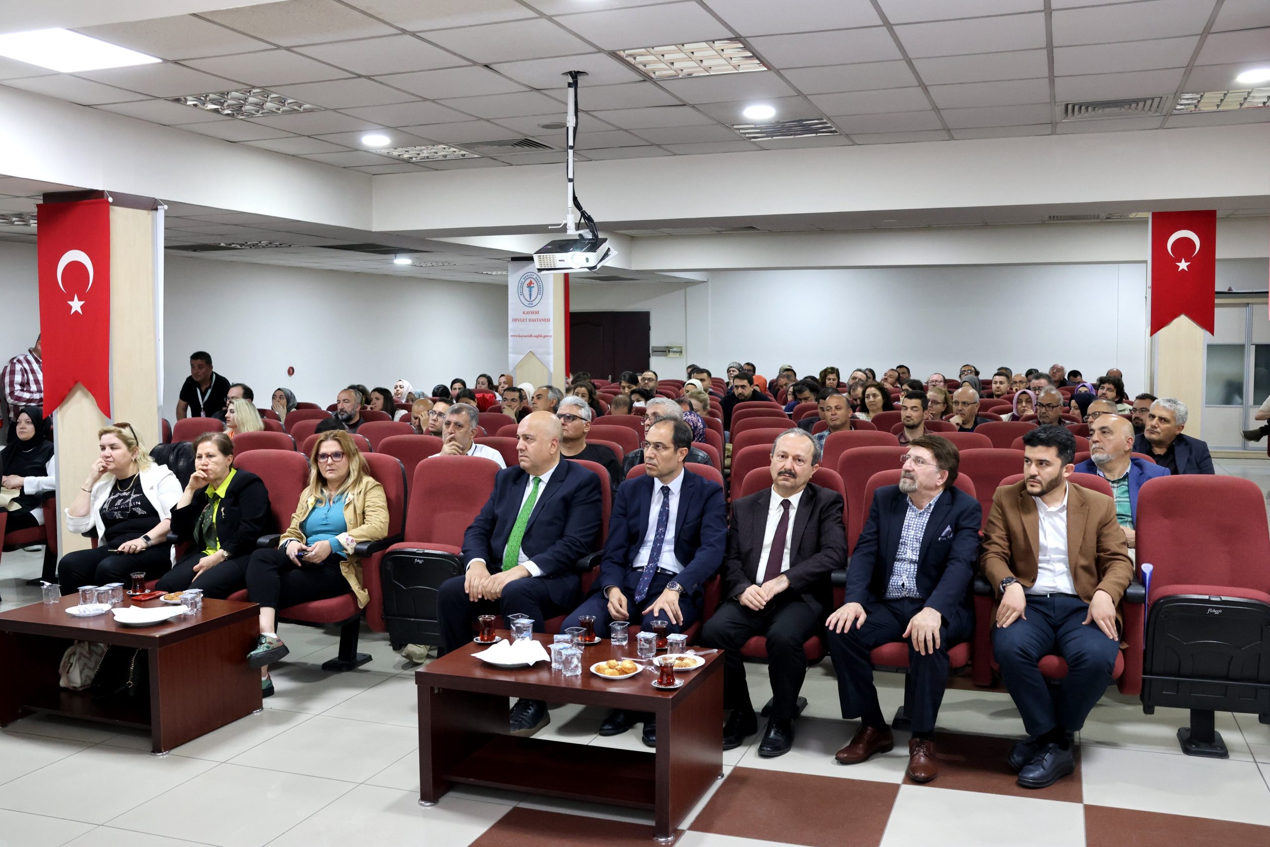 Hekimler arası yeni bağlantı!