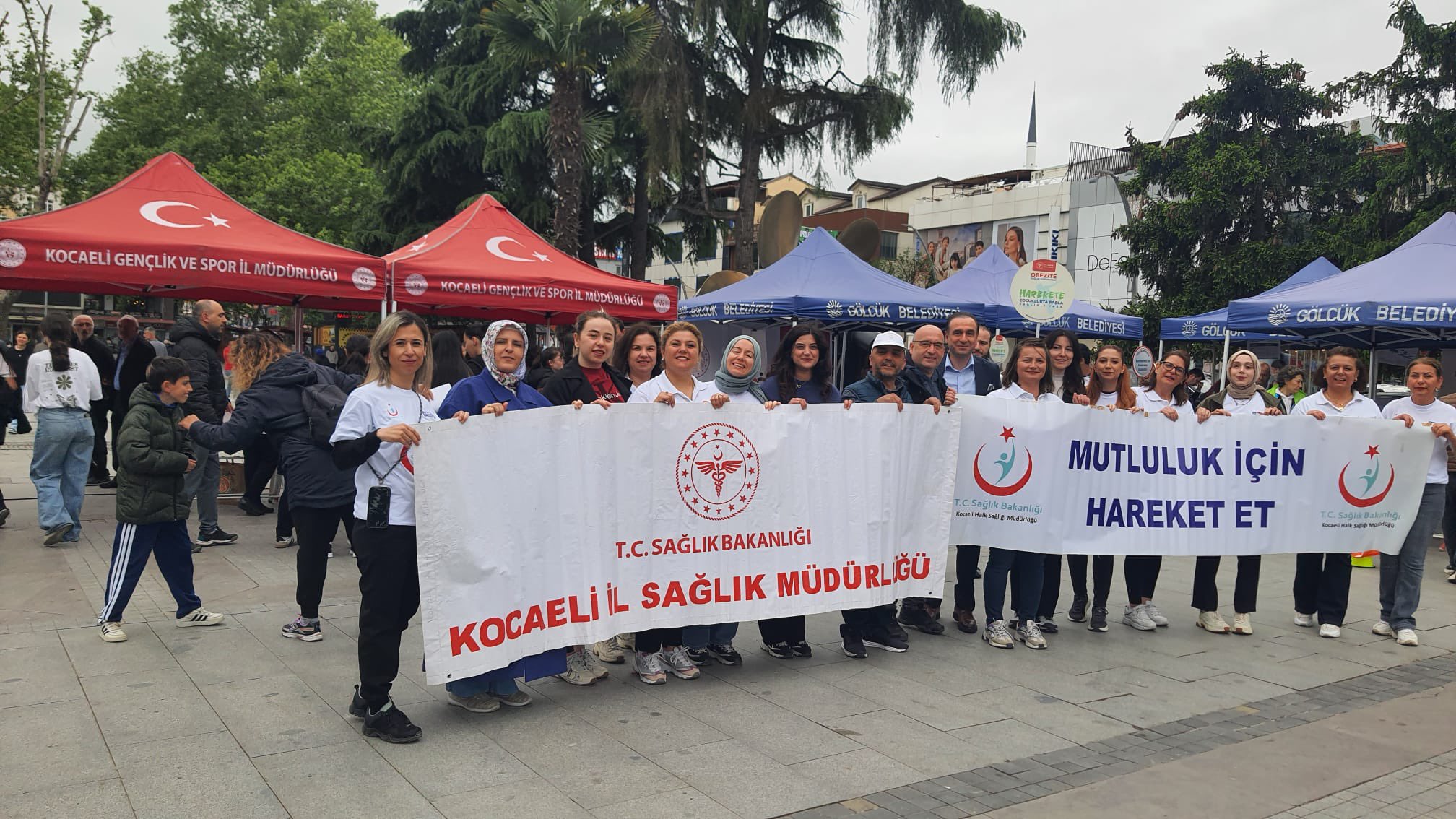 Gölcük’te kampanya start aldı