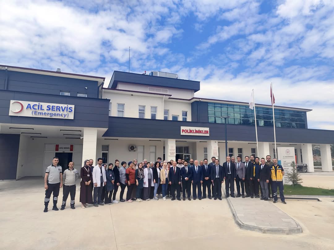 Yeni Derebucak Devlet Hastanesi kapılarını açtı