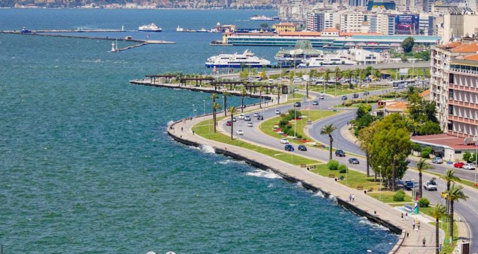 İzmir’de sağlıkta “Beyaz Devrim”