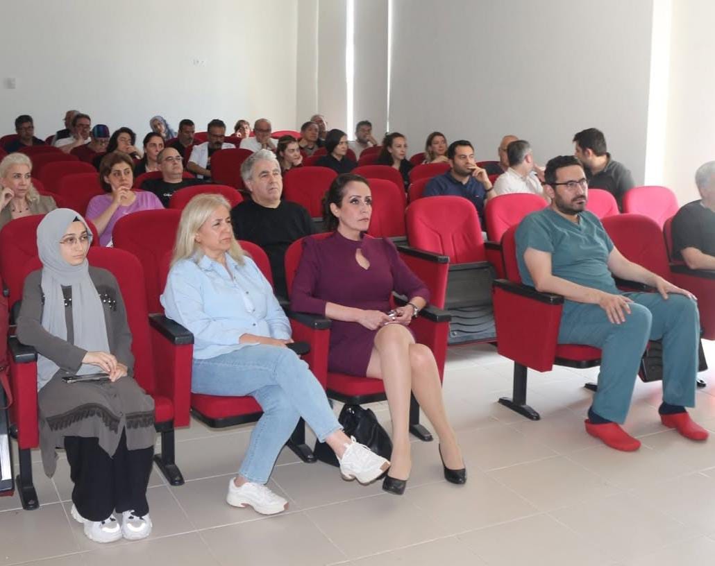 Aile hekimleri ve uzman hekimler Kemer de bir araya geldi!