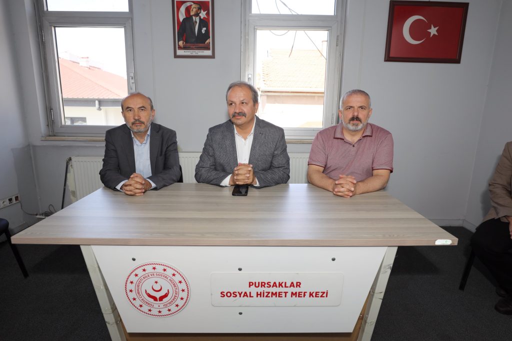Devlet dairesinin ardındaki saklı kahramanlar: Sağlık-Sen o merkezi ziyaret etti