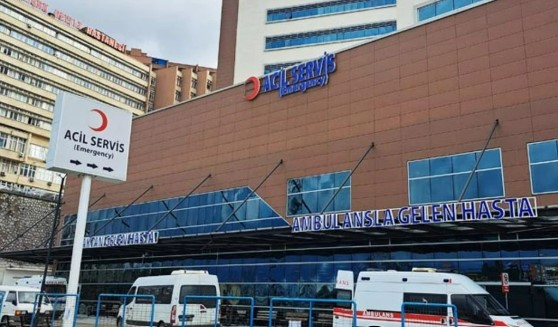 Başhekim ve ailesini taşıyan asansör çakıldı!