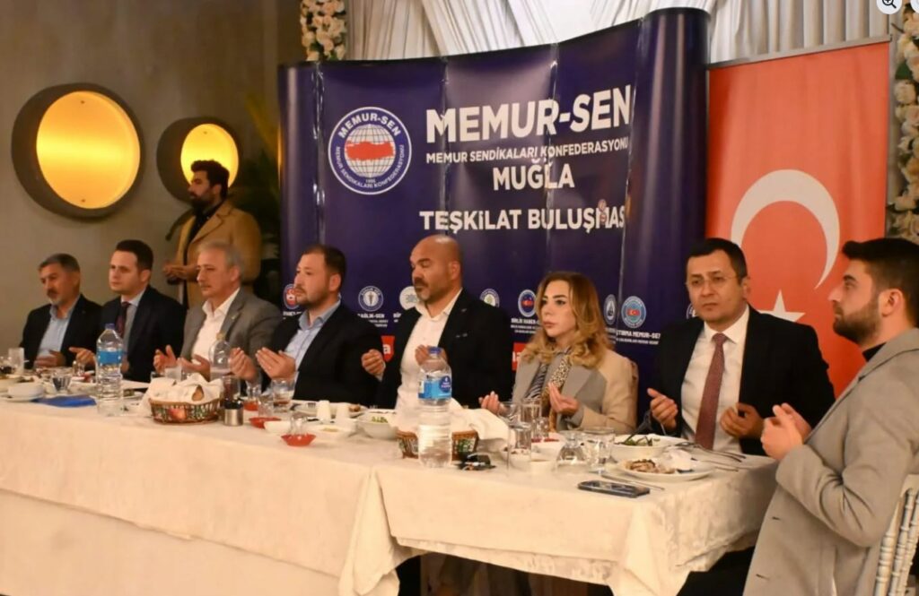 Memur-Sen ve Sağlık-Sen İftarda Bir Araya Geldi