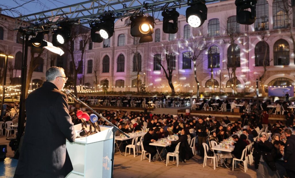 Bakan Işıkhan: “Hastanelerimiz Otel Konforunda”