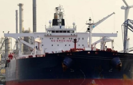 Türk Şirketine Ait Altura Tankeri Vuruldu