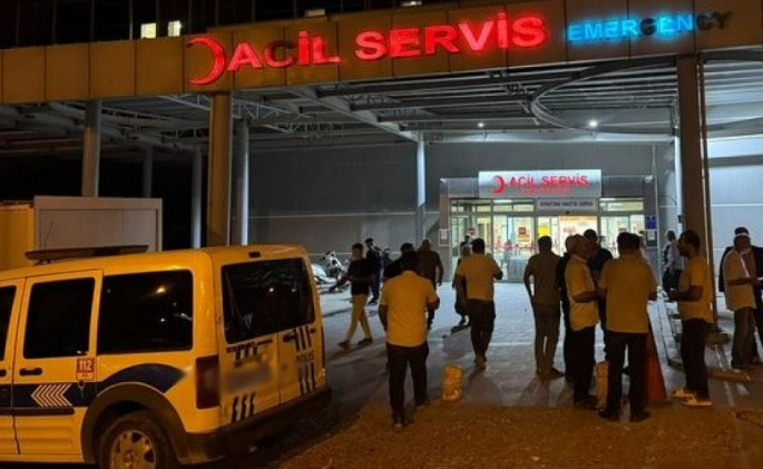 Acil Serviste Bıçaklı Saldırı! Görevli Hemşire Ölümden Döndü
