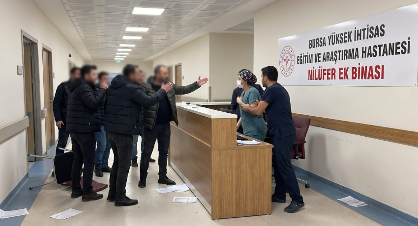 Bursa’da Hemşire 5 Kişinin Saldırısına Uğradı