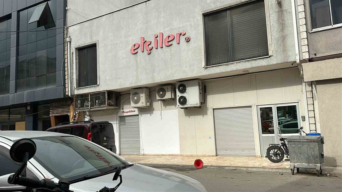 Sakarya Serdivan'da Etçiler'in Hacı Kemal markalı sucuğunda domuz eti tespit edildi